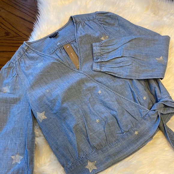 J. Crew | Chambray Star Print Wrap Top NWT XS - Picture 4 of 9